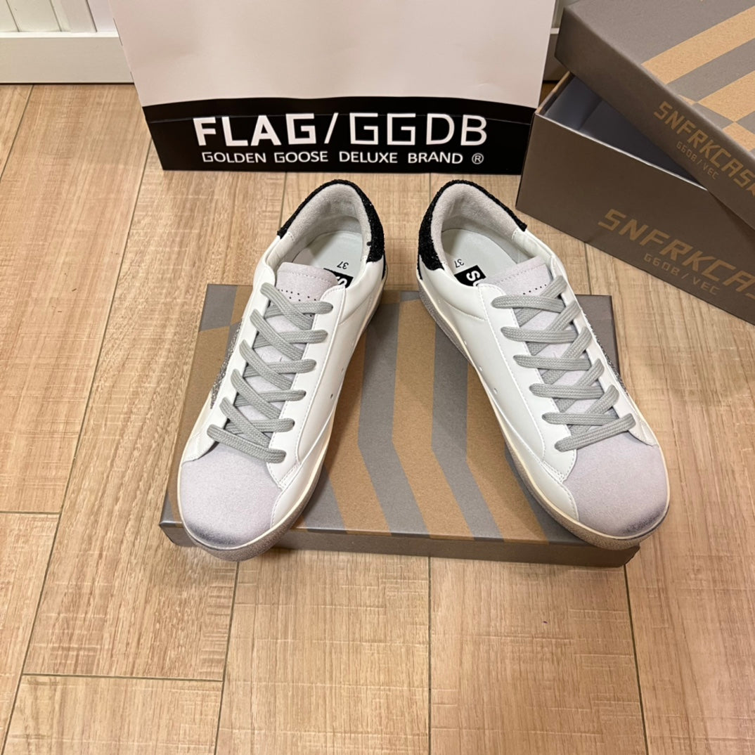 14GE111ZDE Stylish shoes