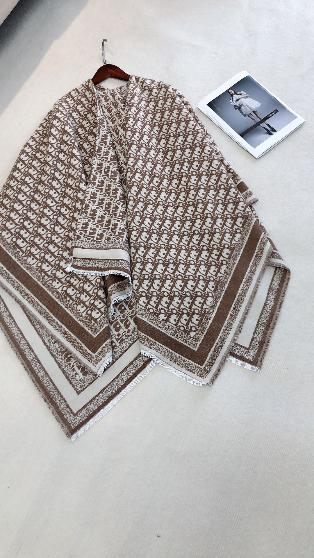 175RD20WDE Stylish Winter Scarves