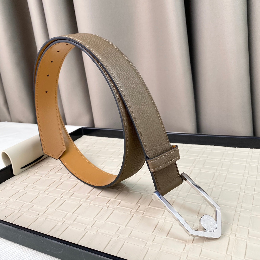 14H106PDE Stylish High quality belt With full package