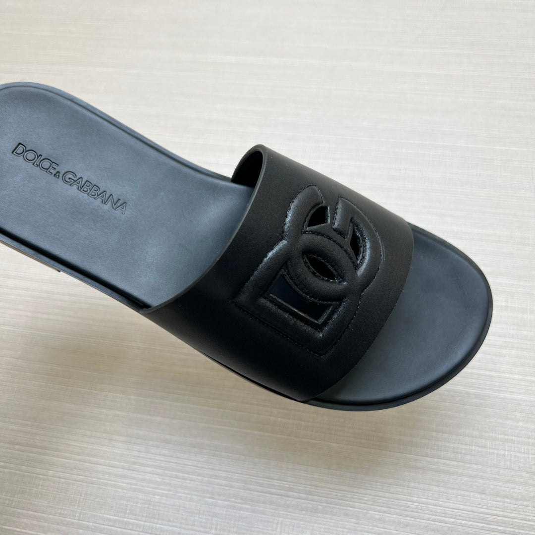 54A63ZDE Stylish slippers