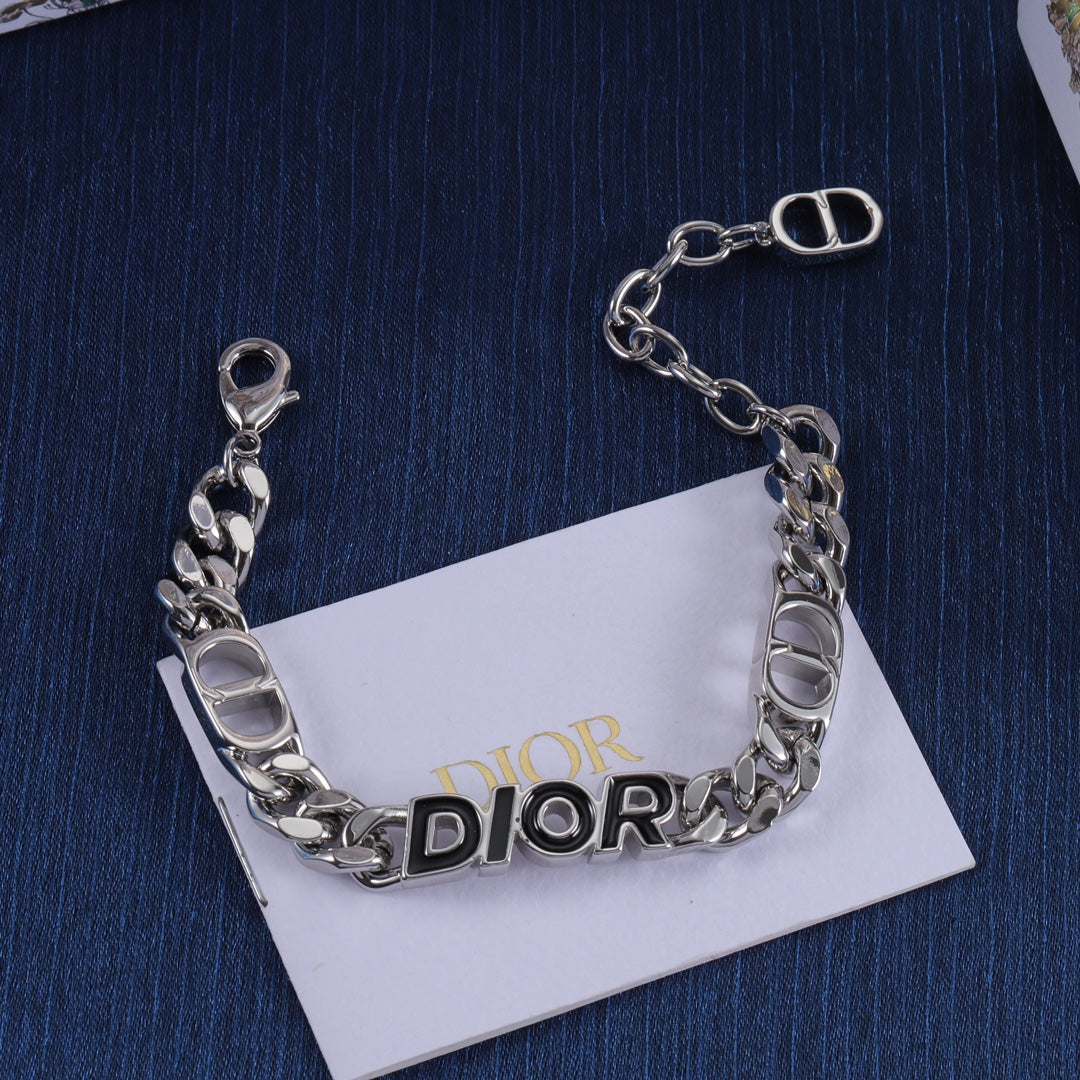 14D540XDE Stylish Bracelets Necklaces