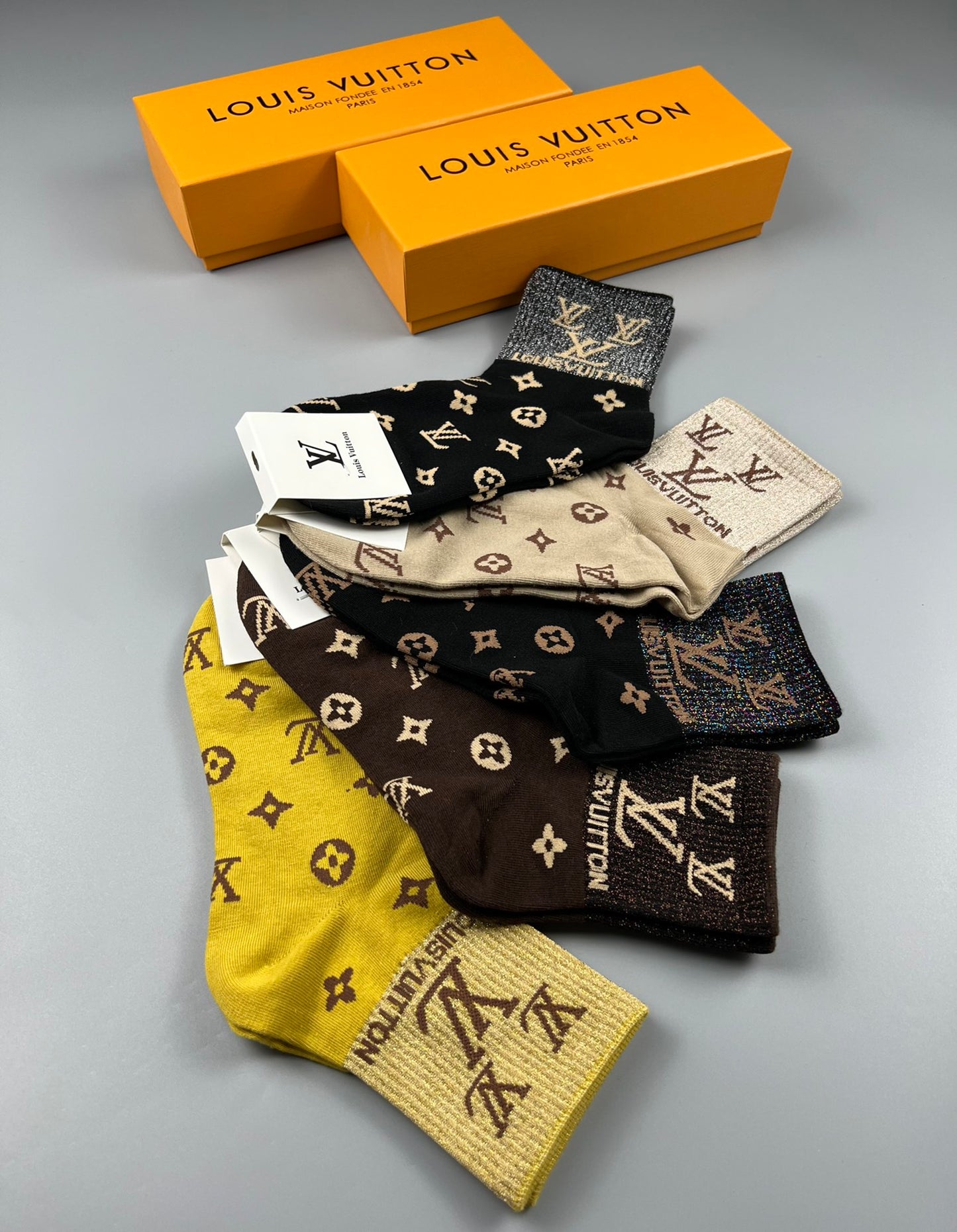 235QE9SDE Stylish socks(5 pairs )