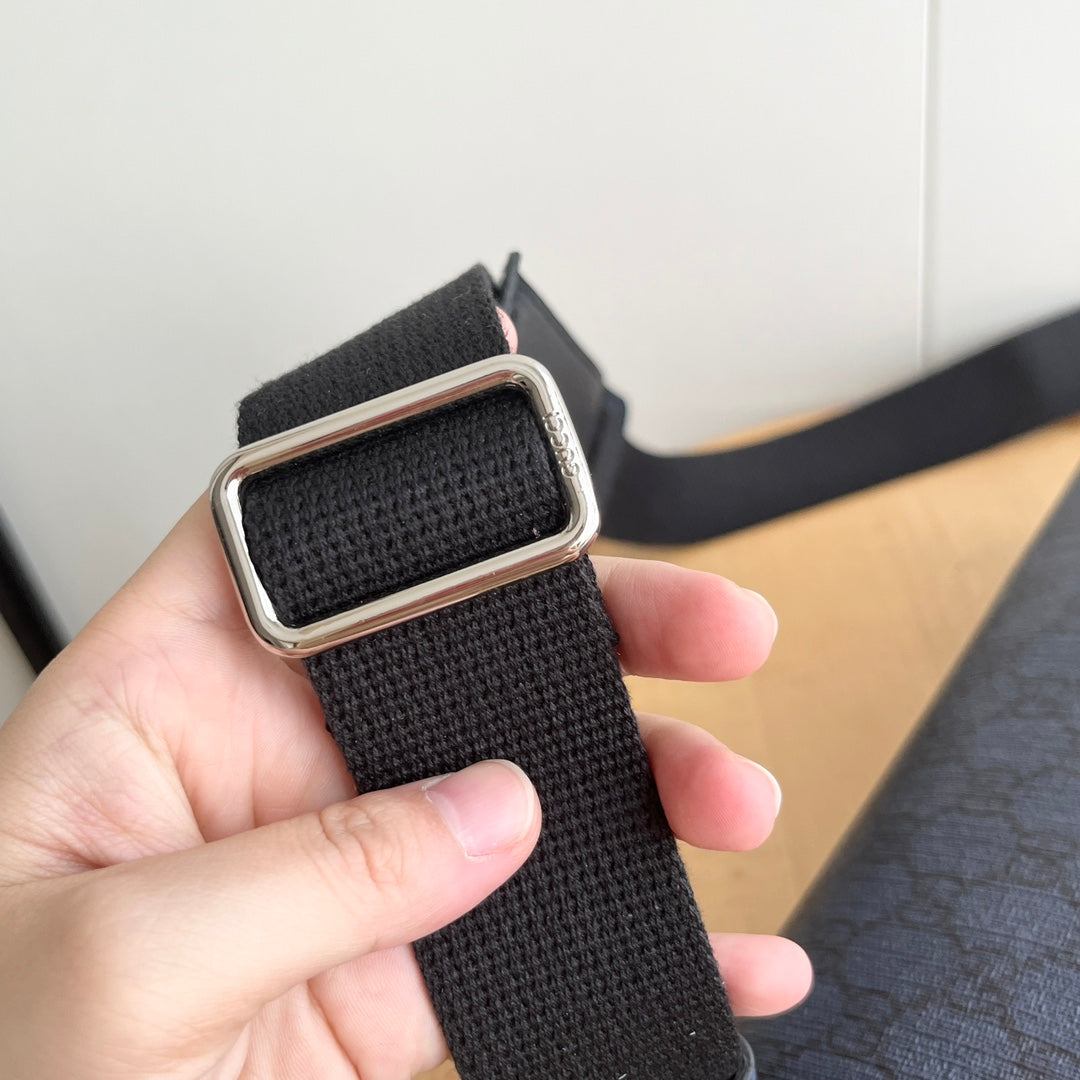 155NB50BDE Stylish leather bag