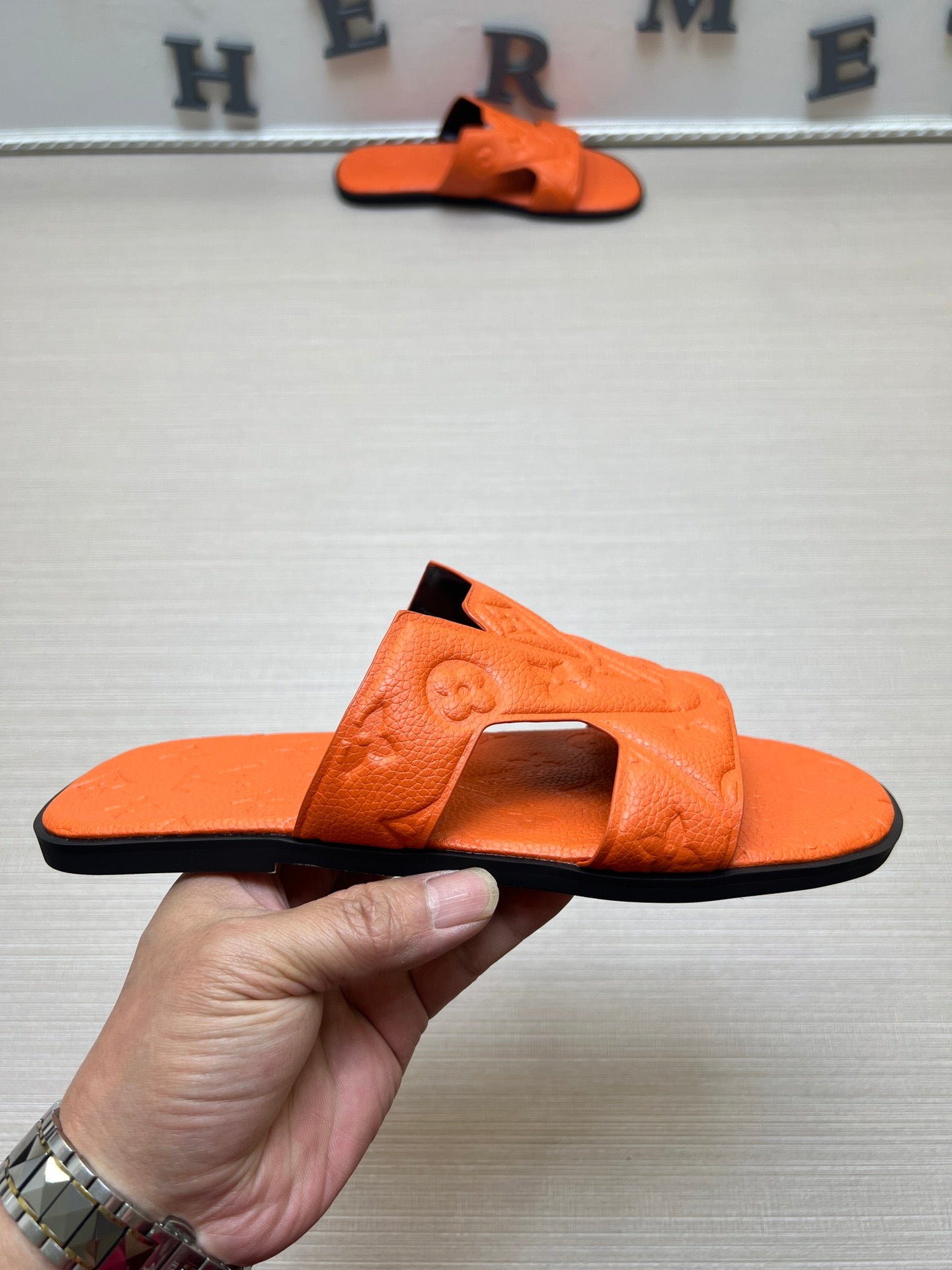 54E34ZDE Stylish slippers