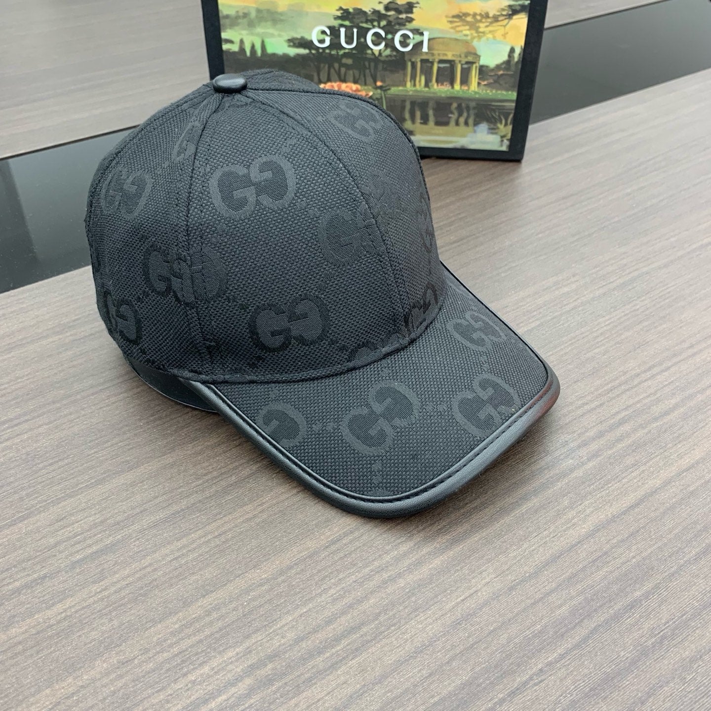 125ZB520MDE Stylish hats