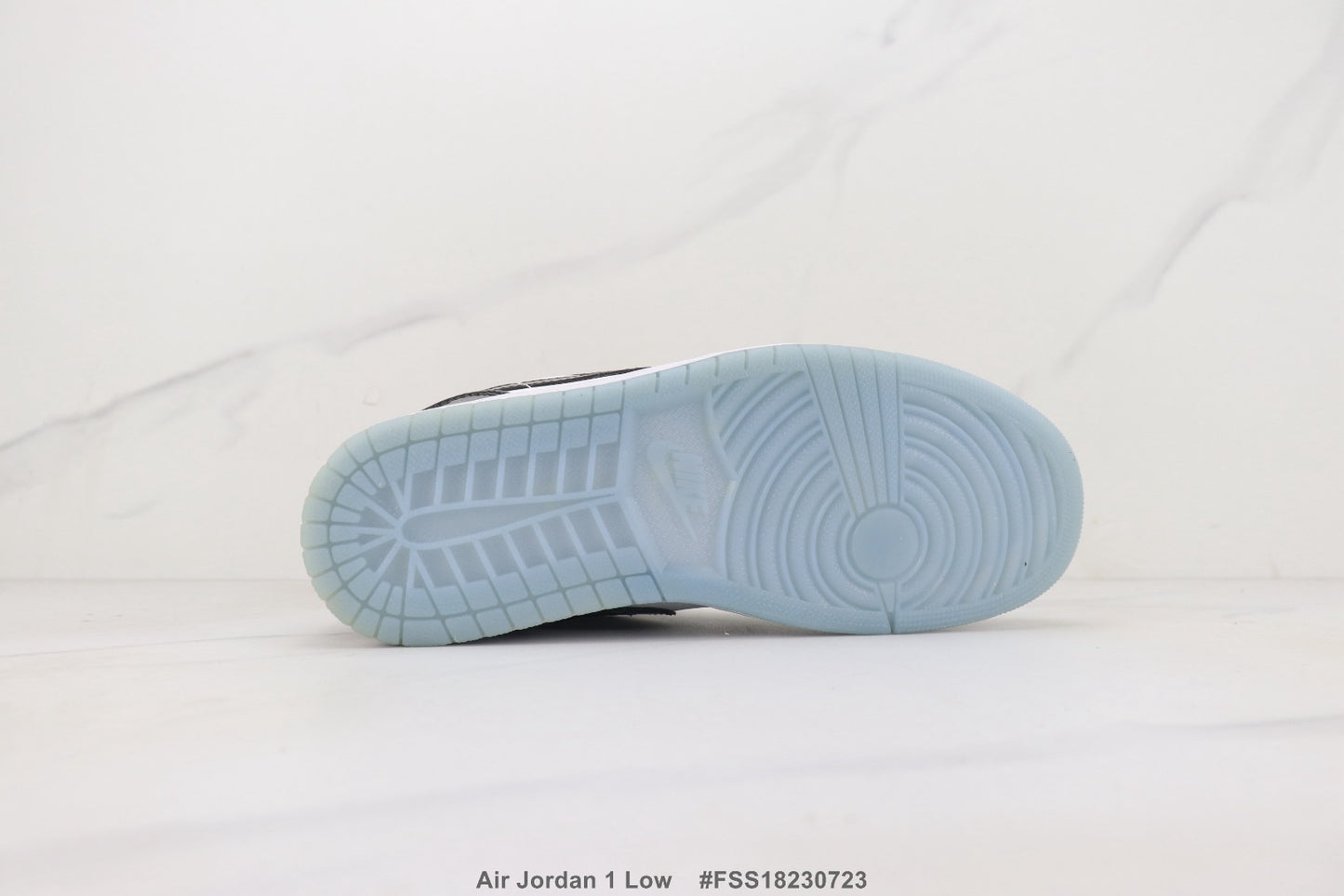 4YN37ZDE Stylish Sneakers (No Box, August-October Big Sale)