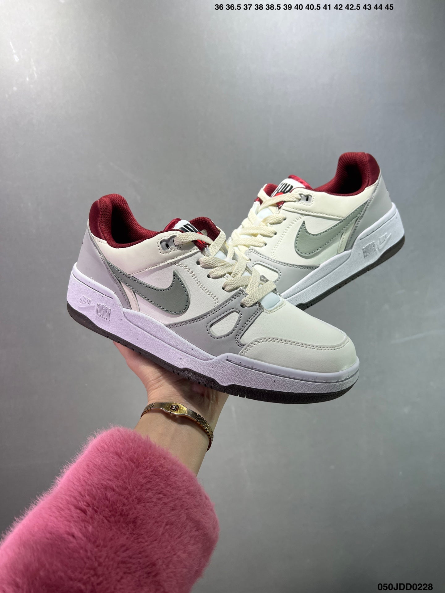 435ZA65ZDE Stylish shoes