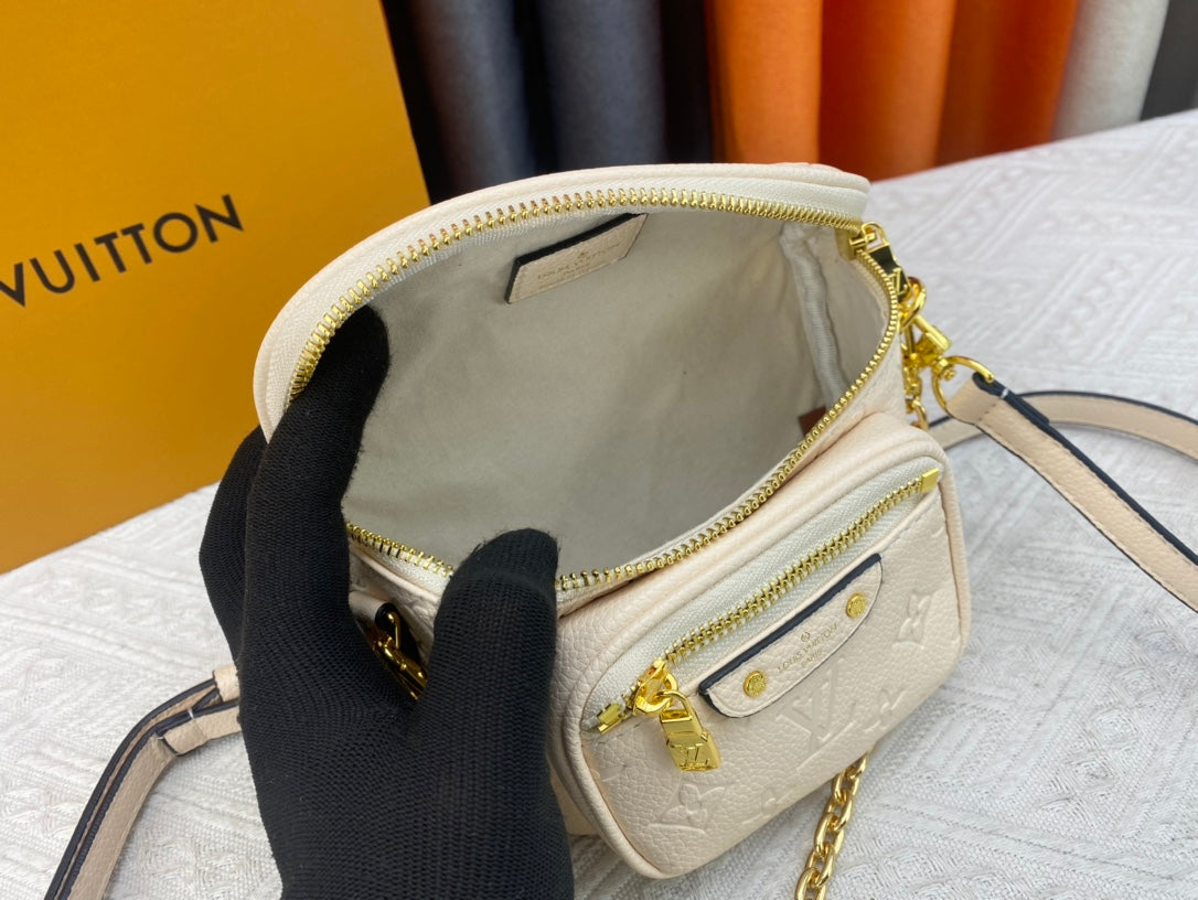 155NE57BDE Stylish leather bag