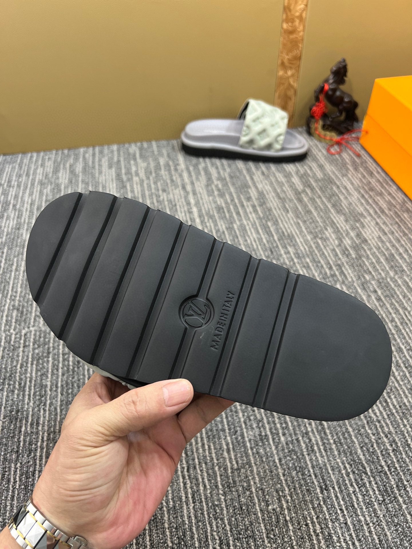 5XE119ZDE Stylish leather quality Slippers