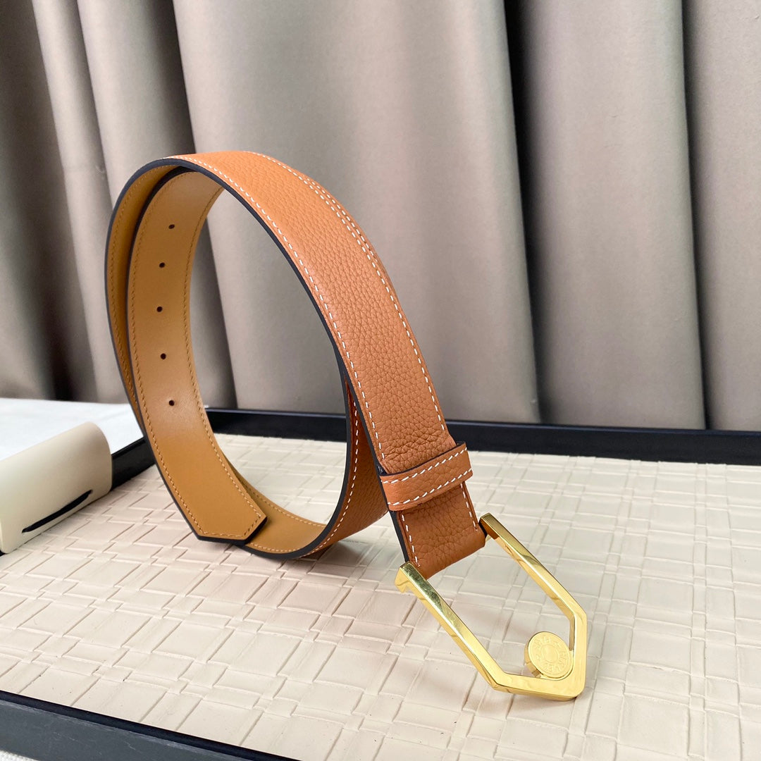 14H107PDE Stylish High quality belt With full package