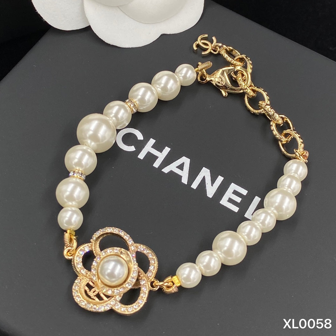 1NC222KDE Stylish Bracelet