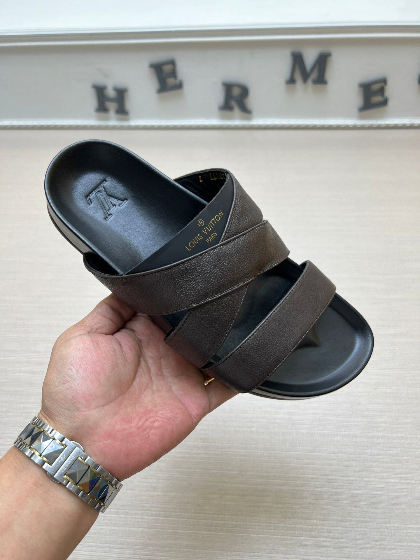 54E89ZDE Stylish slippers