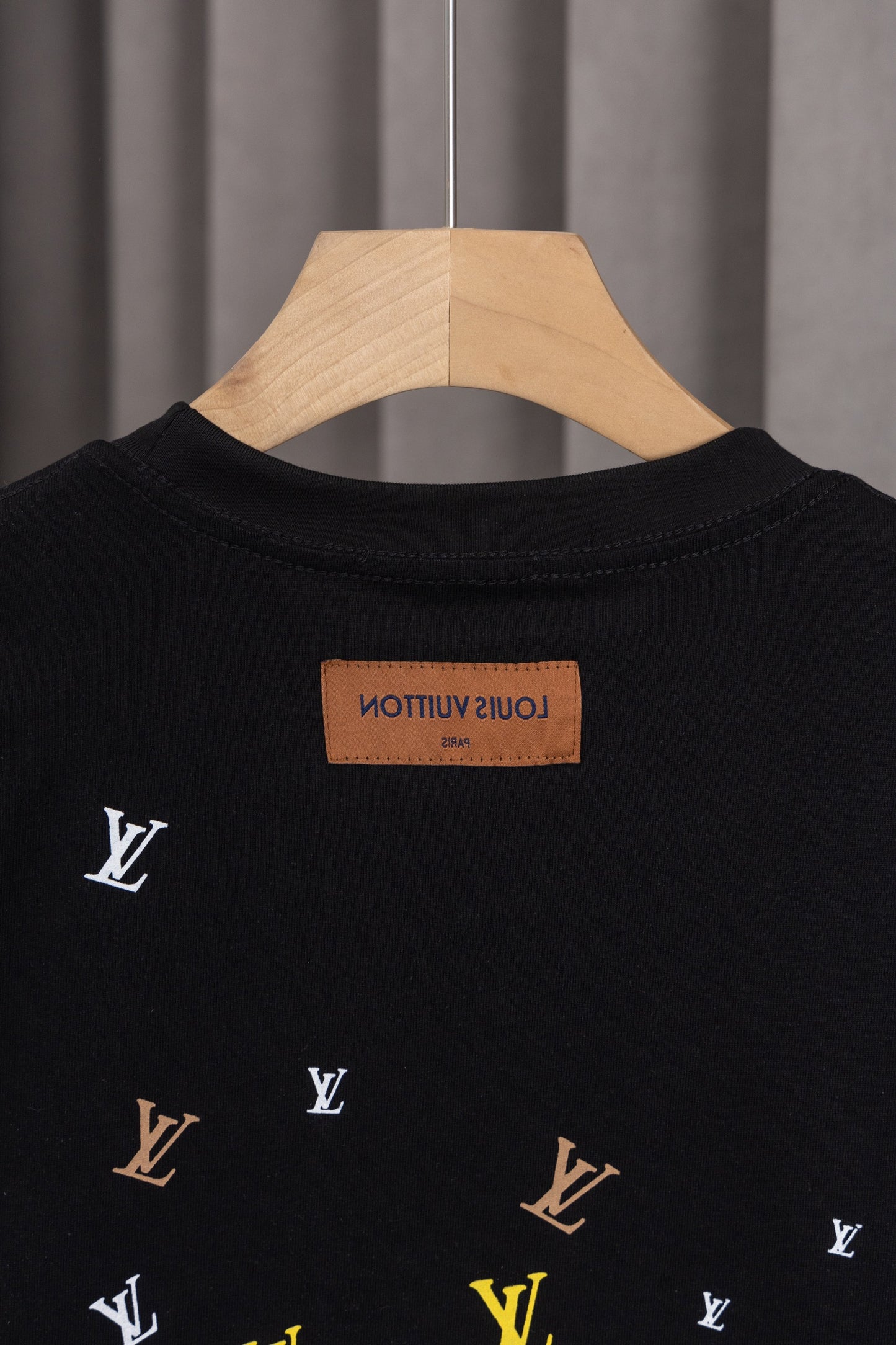 125WE1UDE Stylish T-shirts