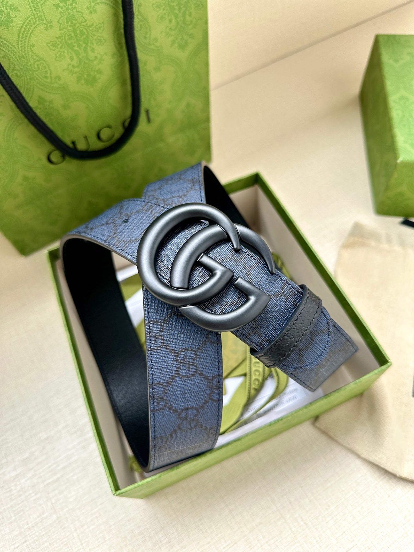 1WB163PDE Stylish High quality belt With full package