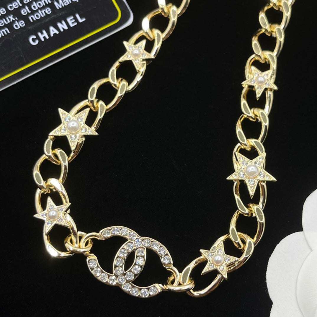 14C927XDE Stylish Necklaces