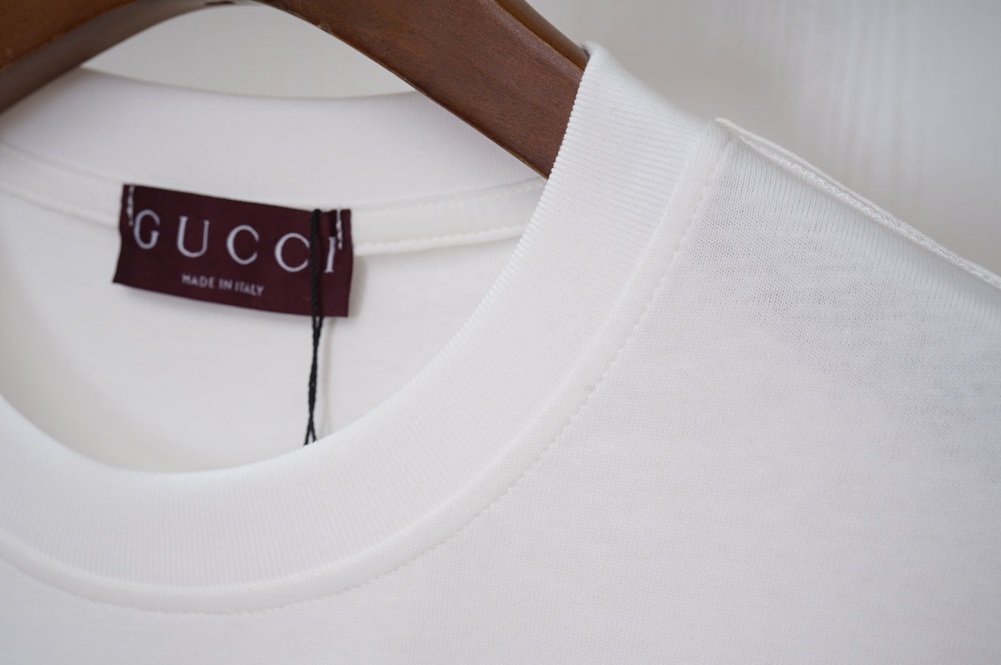 165NB22UDE Stylish T-shirt
