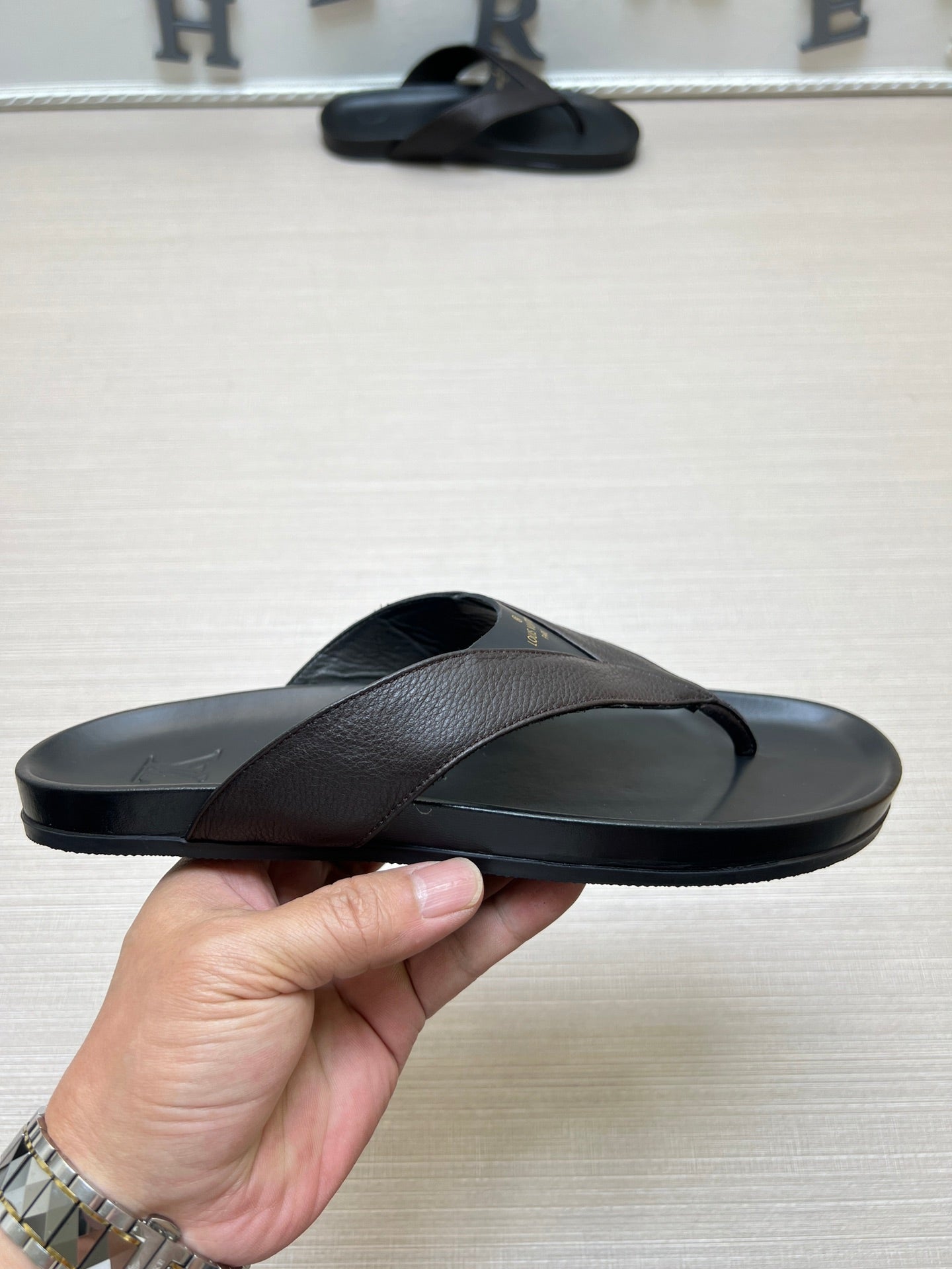 54E85ZDE Stylish slippers