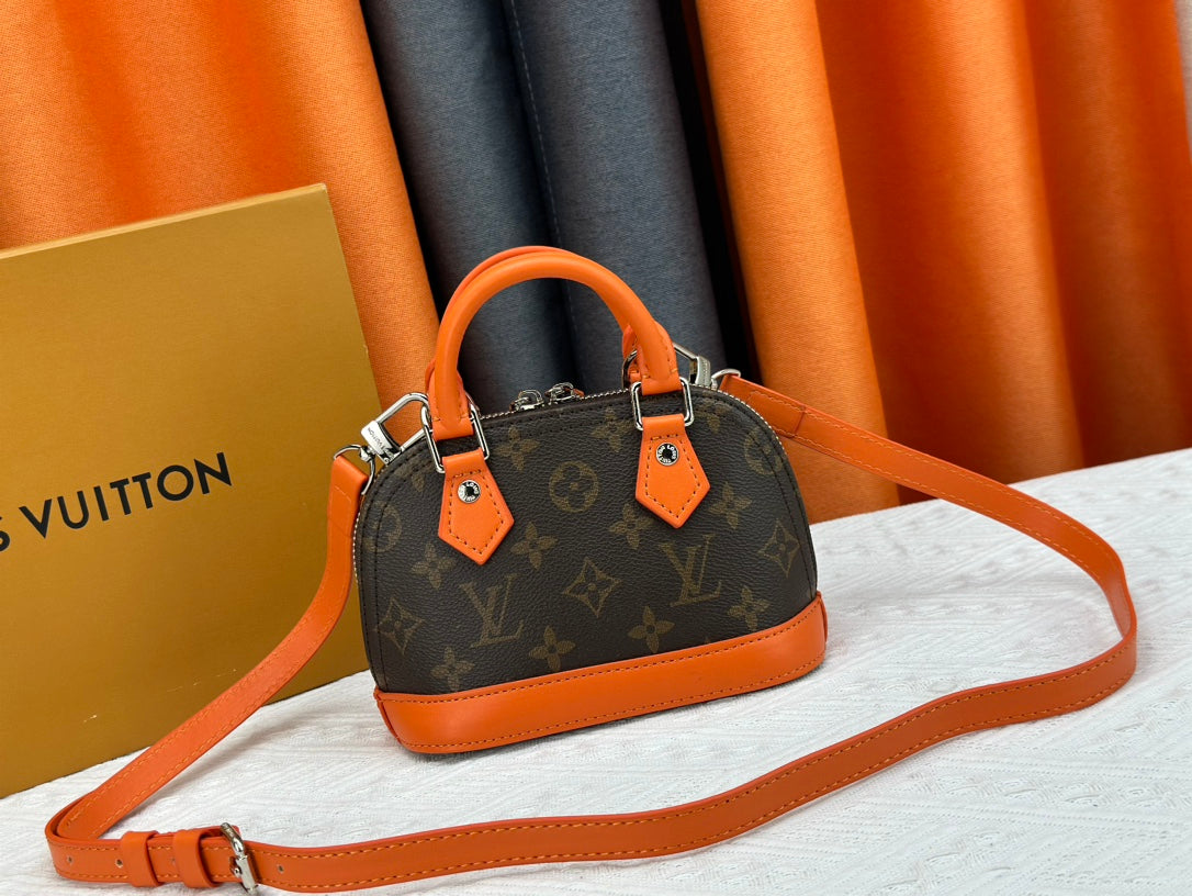 155XE20BDE Stylish leather bag