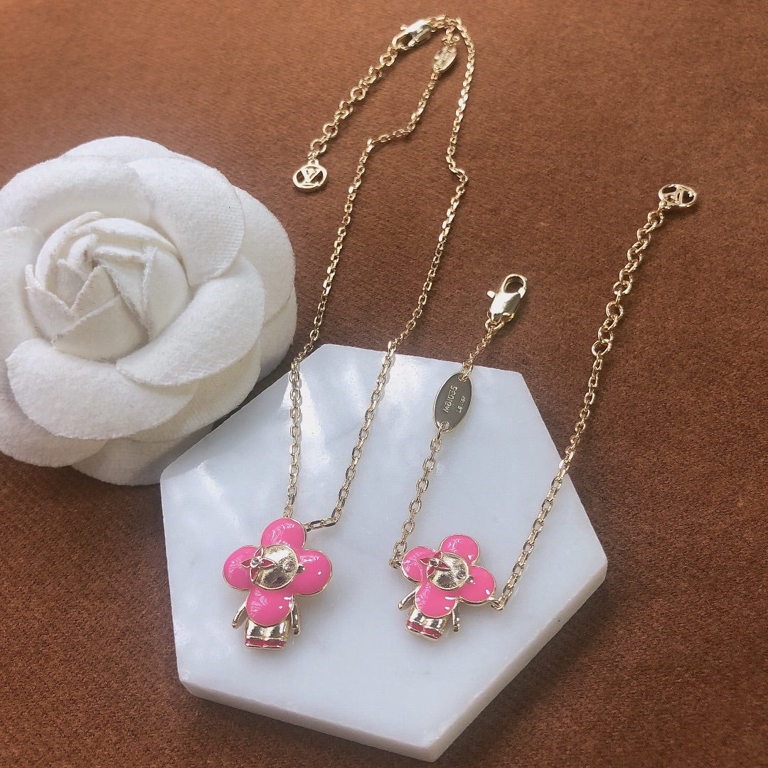 1YE300XDE Stylish Bracelets Necklaces