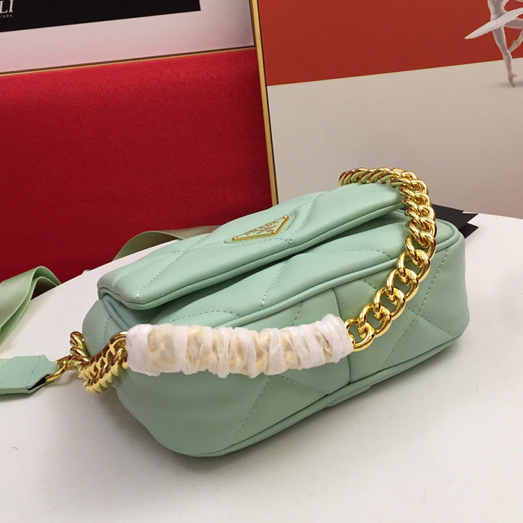 1PD03BDE Stylish leather bag