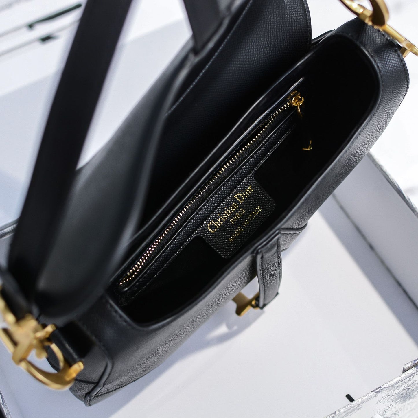 5E15BDE Stylish leather bag