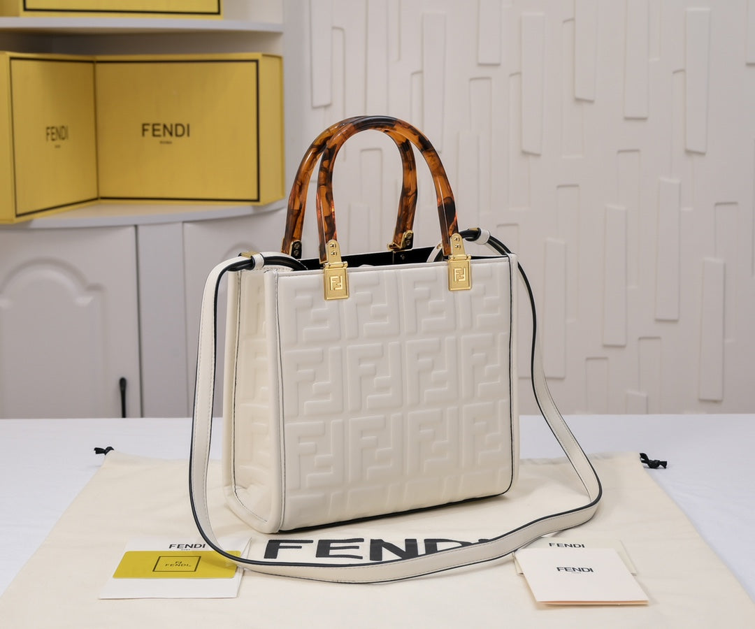 2XF23BDE Stylish leather bag