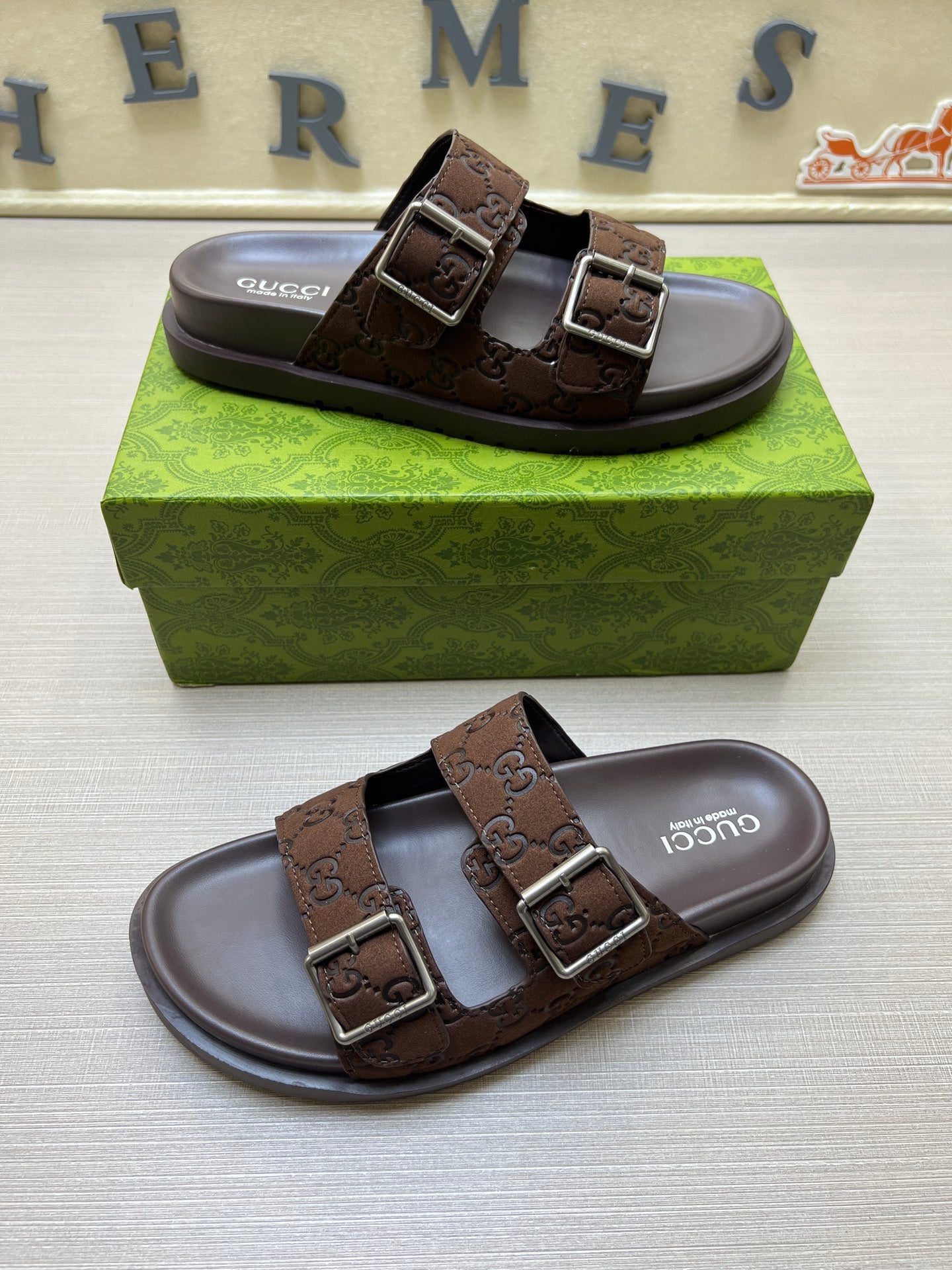 5QB15ZDE Stylish Slippers