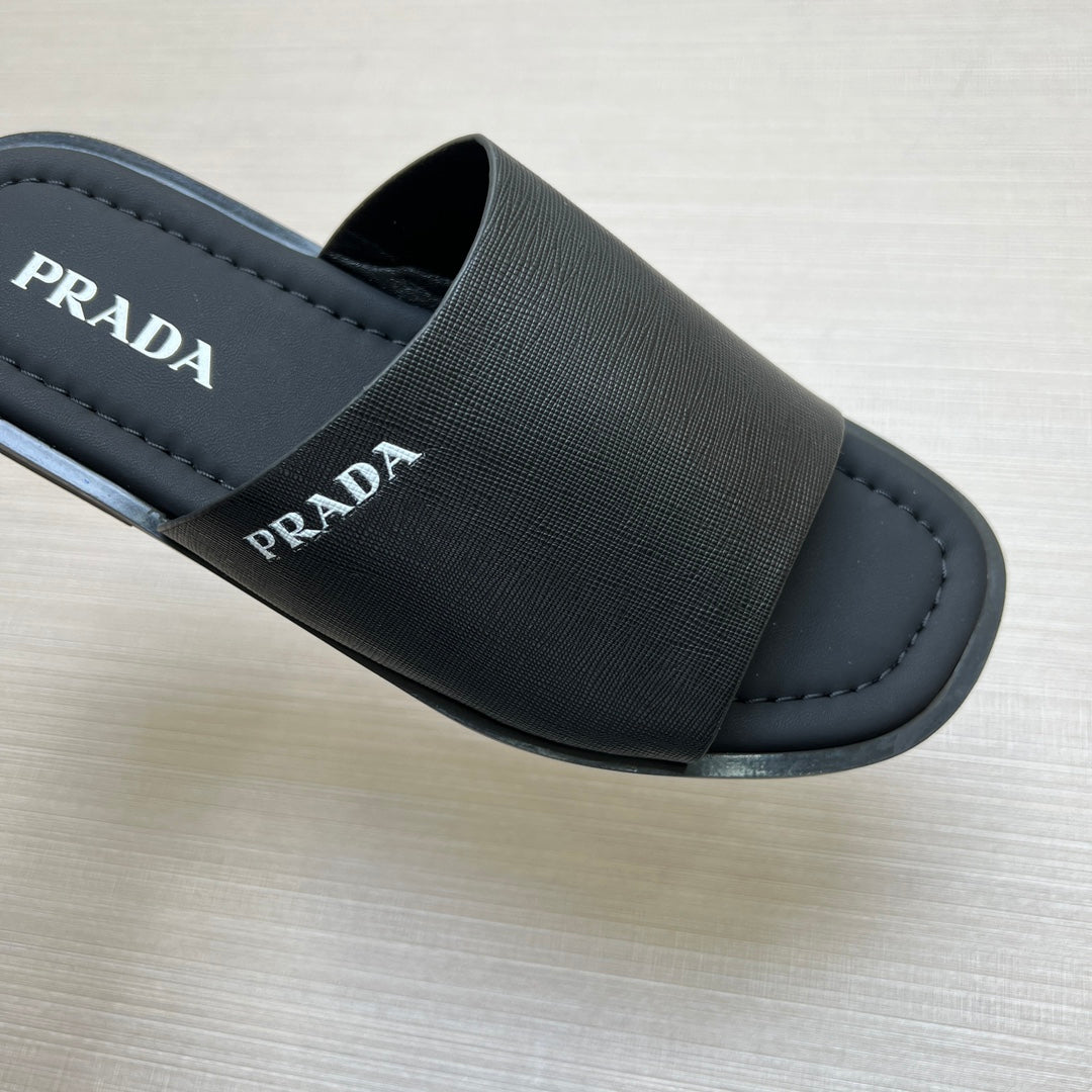 54PD72ZDE Stylish slippers