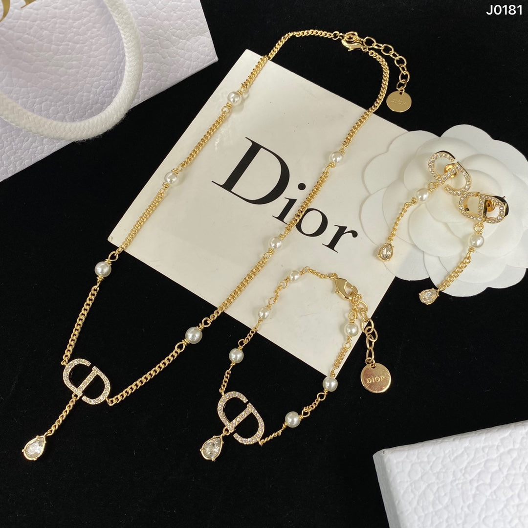 14D254XDE Stylish Rings Earring Bracelets Necklaces