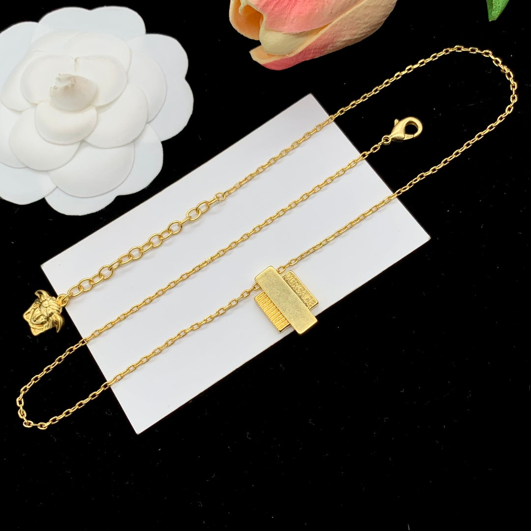 175RV79XDE Stylish Necklace