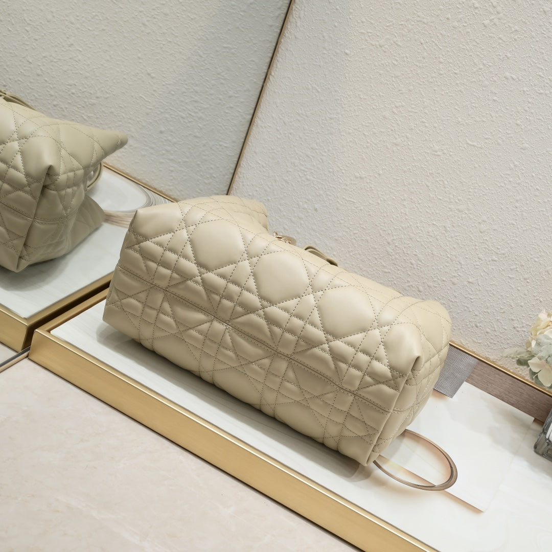 2XD359BDE Stylish leather bag