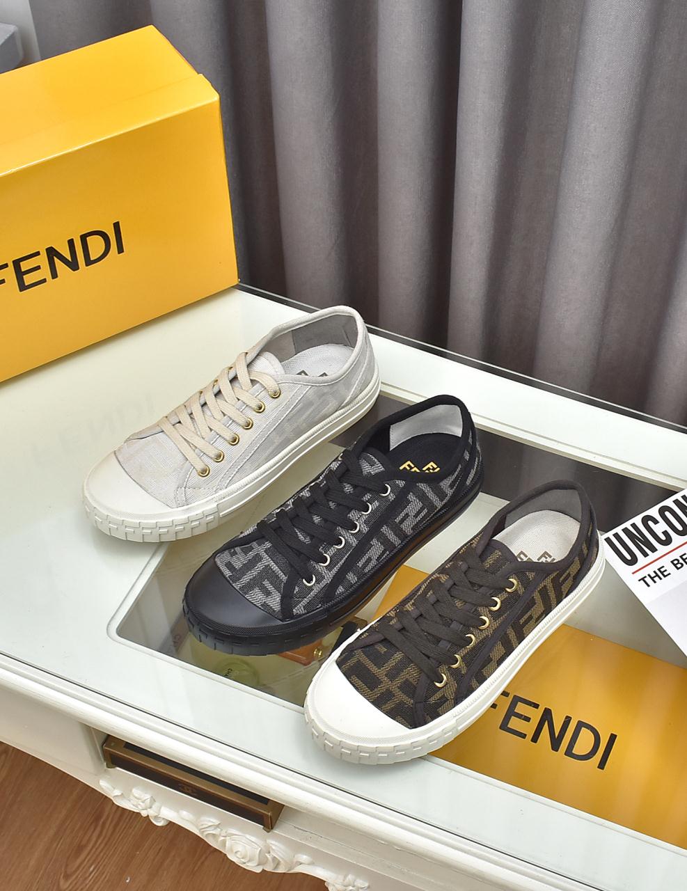 JYF2ZDE Stylish Sneakers
