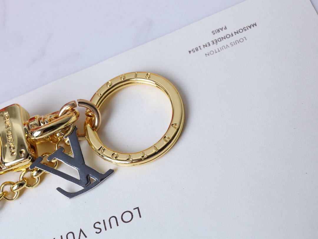 1E6ADE Stylish Keychains