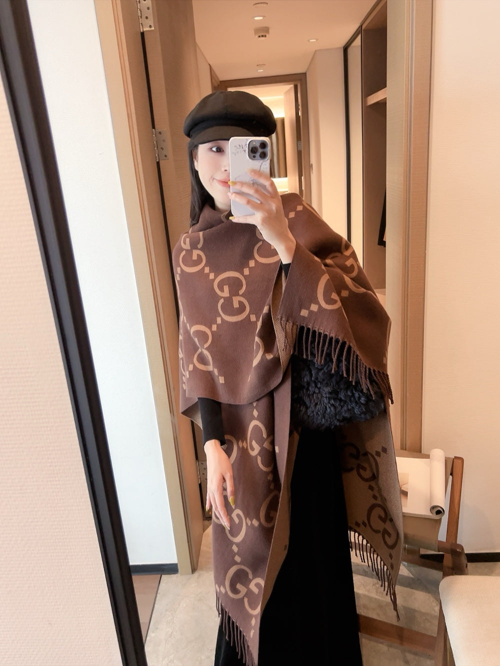 185ZB51WDE Stylish cape