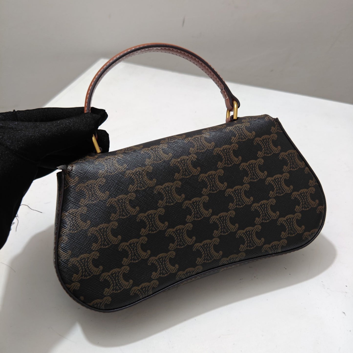 165NE91BDE Stylish leather bag