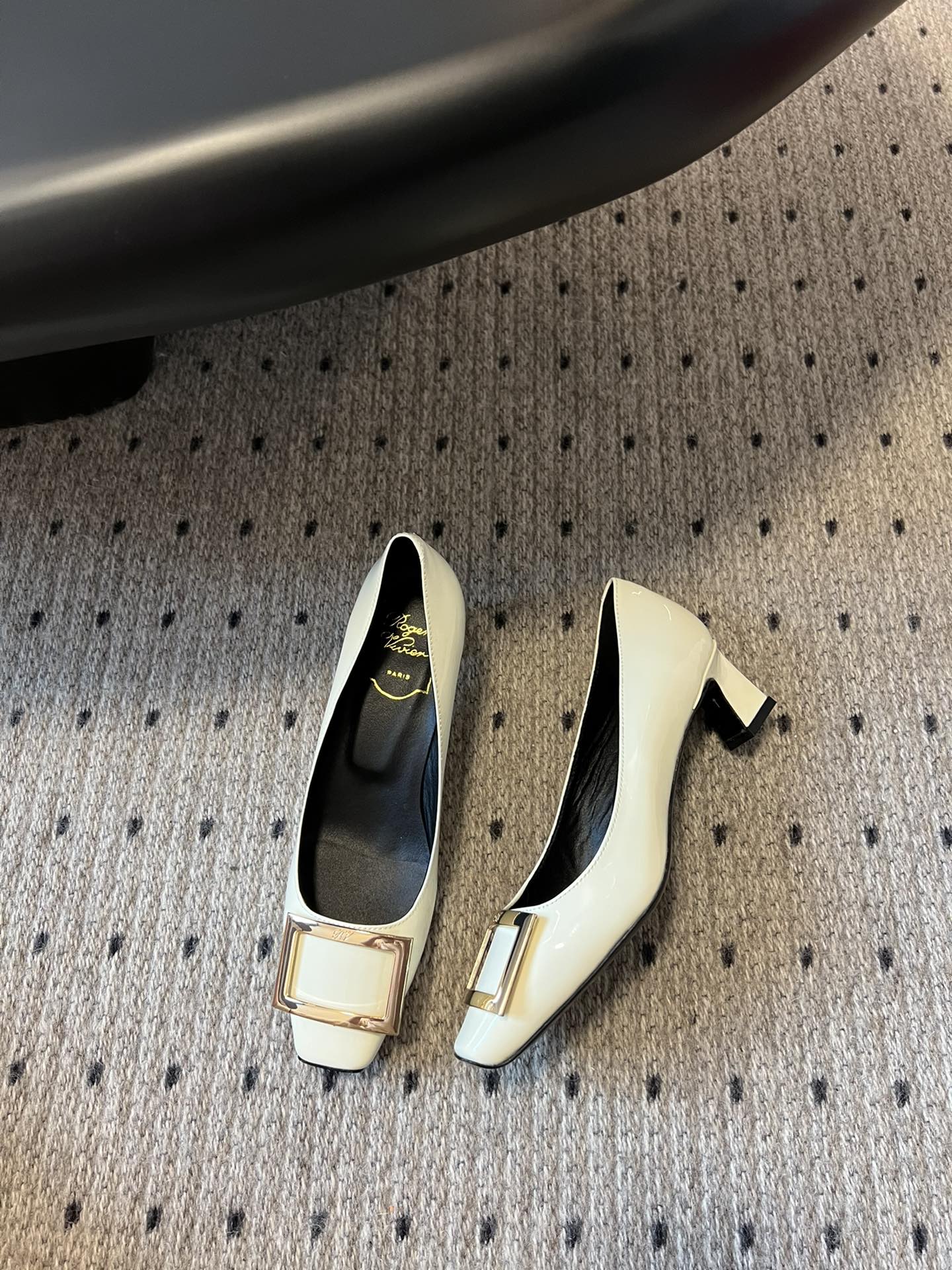 1ZA249ZDE Stylish High heels