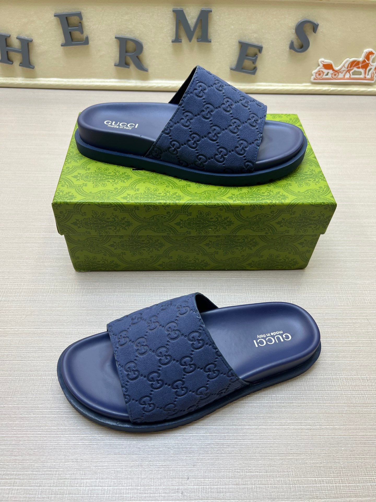 5QB15ZDE Stylish Slippers