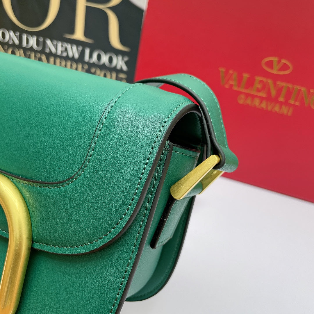 5A45BDE Stylish leather bag