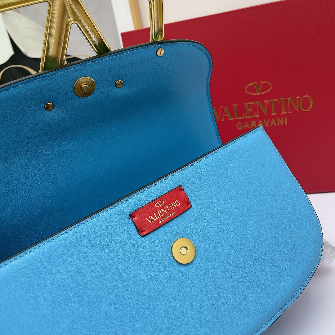 5A45BDE Stylish leather bag