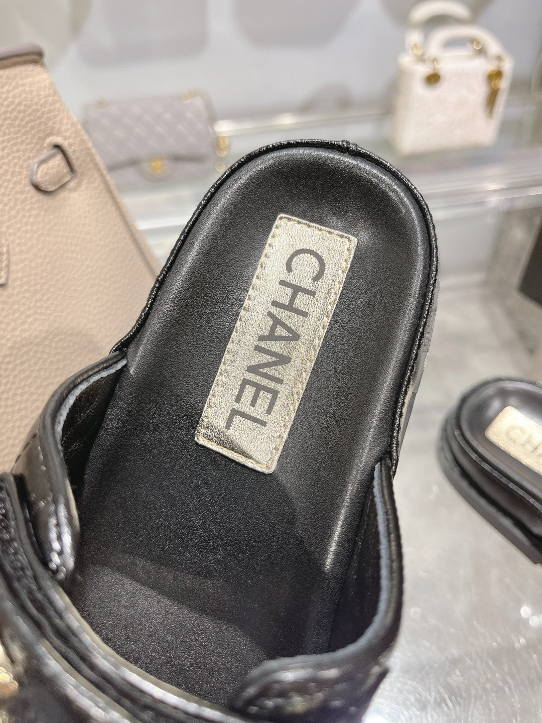 245RC9ZDE Stylish leather shoes