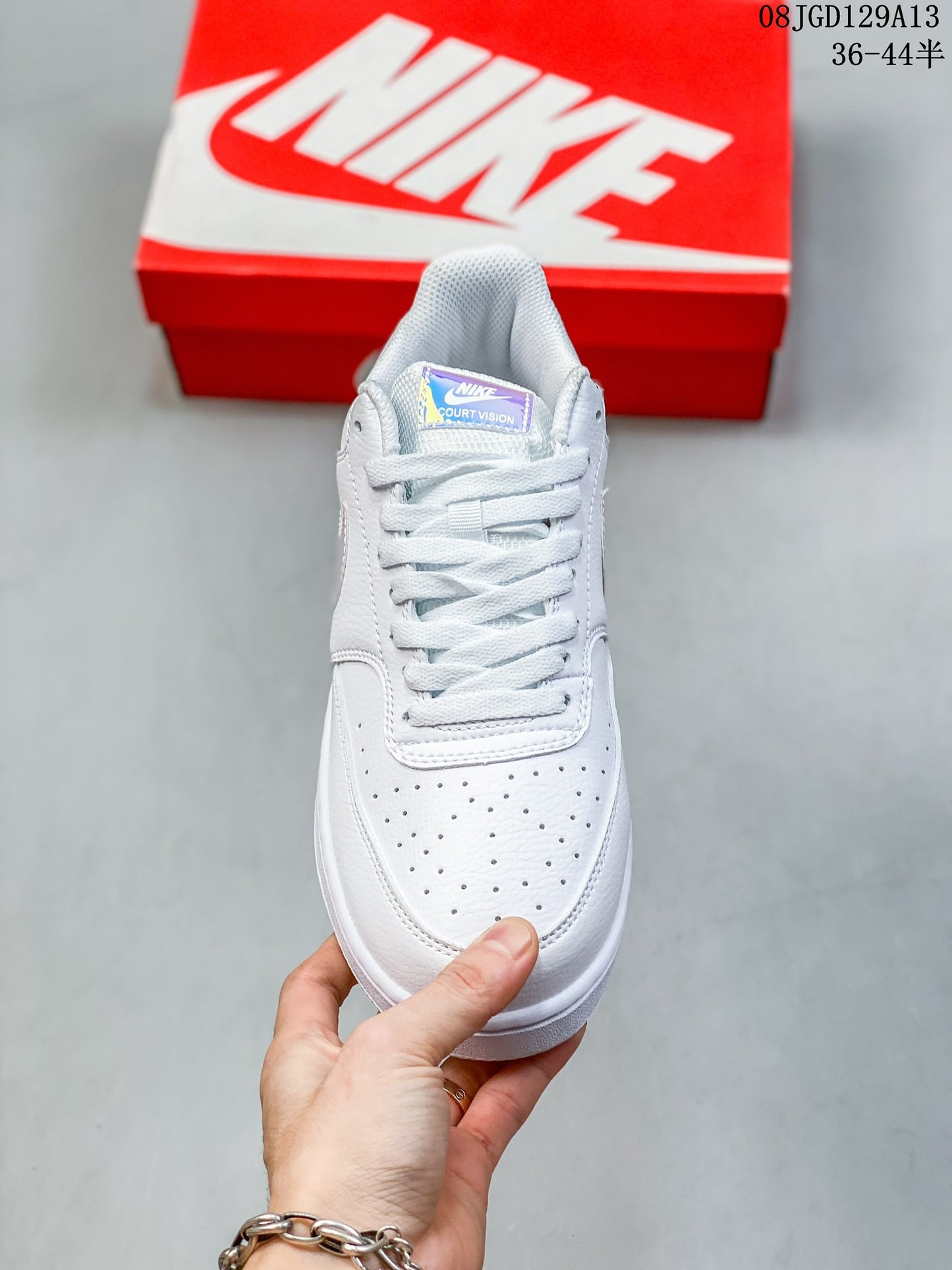 4YN41ZDE Stylish Sneakers (No Box, August-October Big Sale)