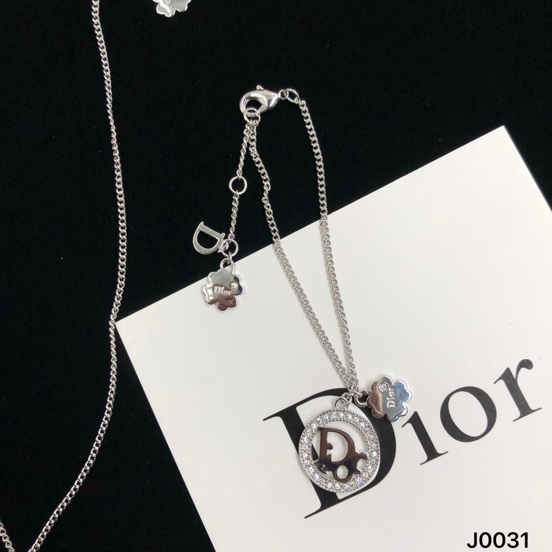1YD223XDE Stylish Bracelets Necklaces