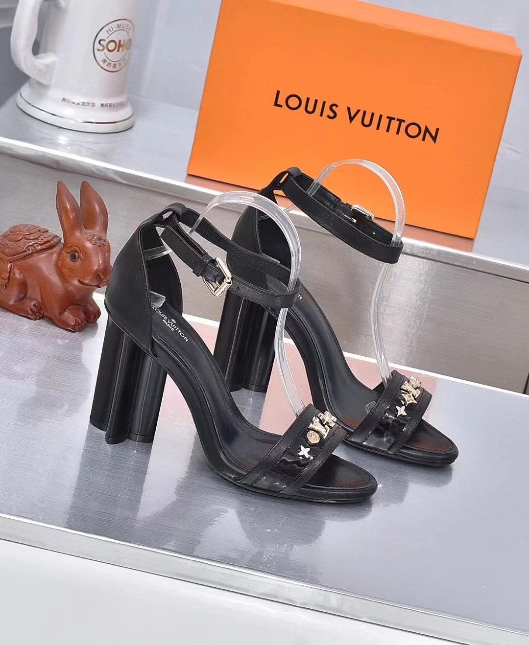 245RE31ZDE Stylish leather High heels