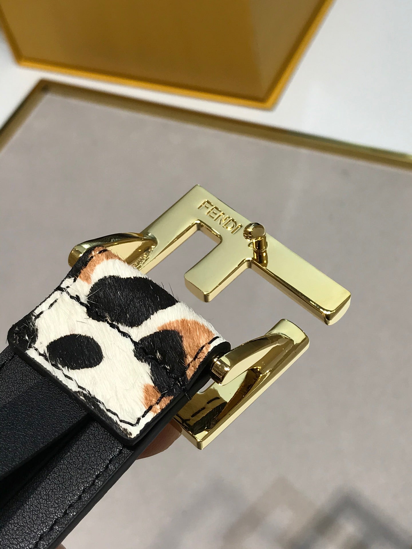 14F94PDE Stylish High quality belt With full package