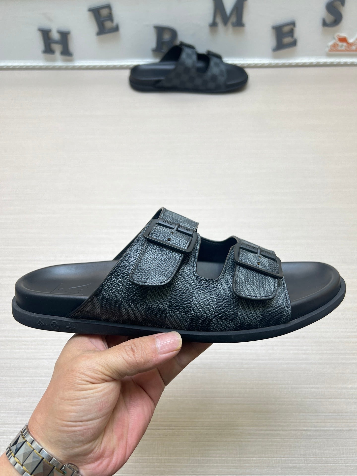 54E59ZDE Stylish slippers