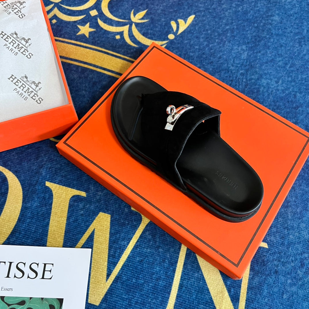 14H3ZDE Stylish Slippers