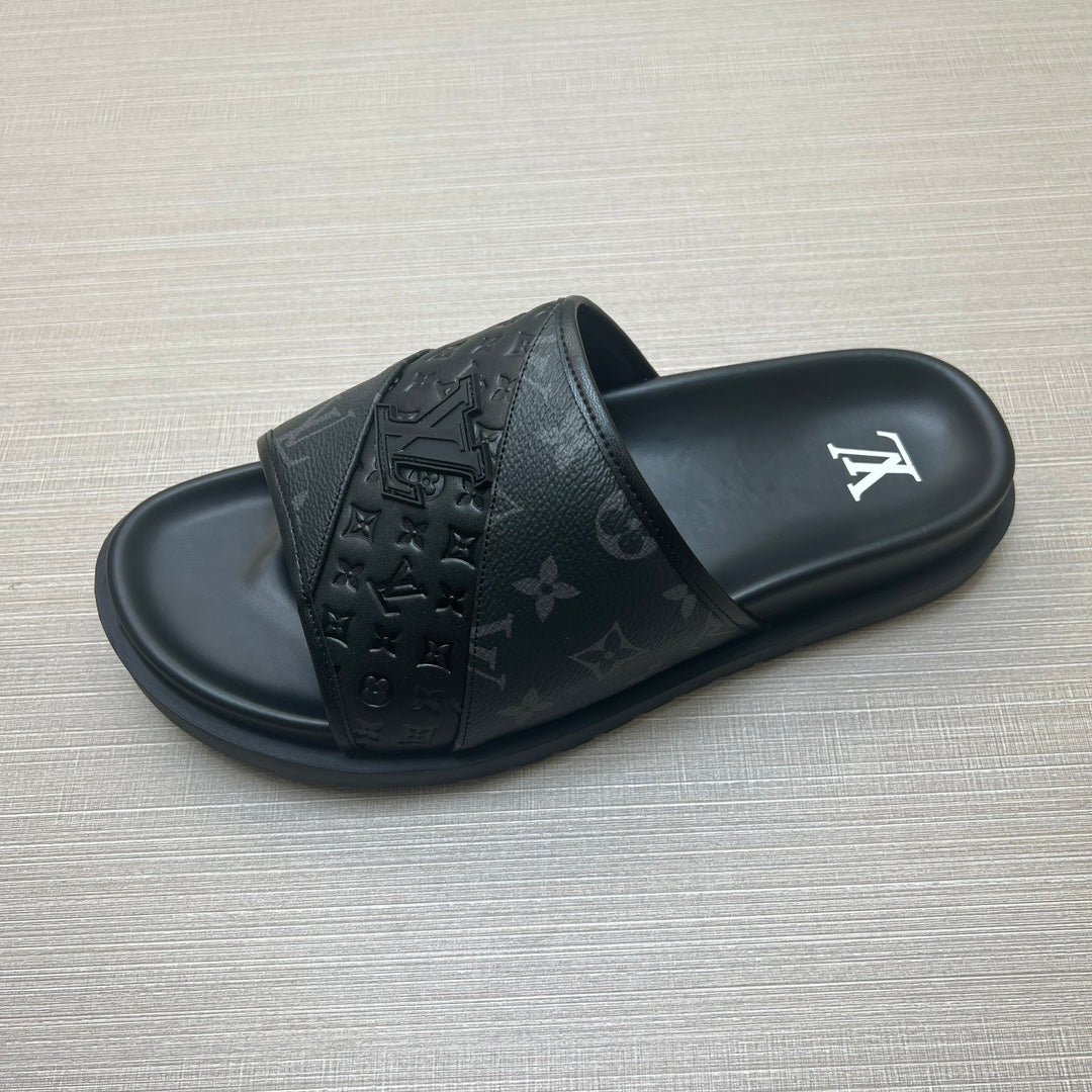 54E2ZDE Stylish slippers