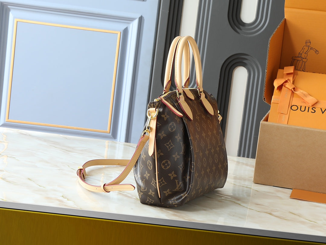15RE53BDE Stylish leather bag
