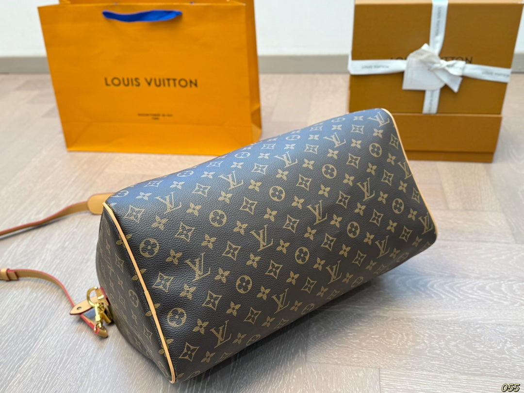 6EX14BDE Stylish leather bag