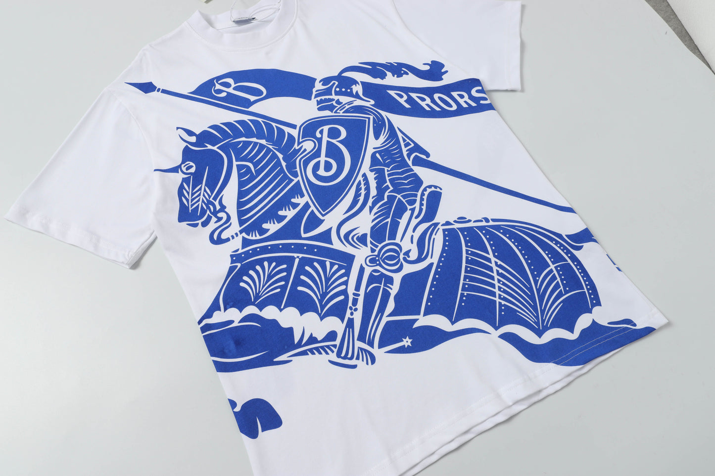 145RR157UDE Stylish T-shirt